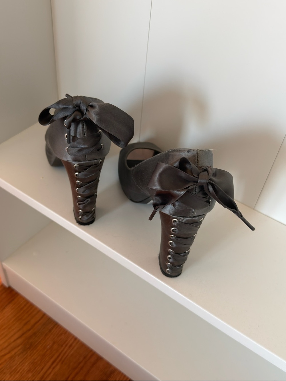 Beverly Feldman Charcoal Gray Ribbon-Lace High Heel Pumps